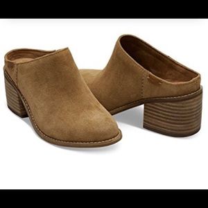 TOMS Leila Mule in Toffee Suede